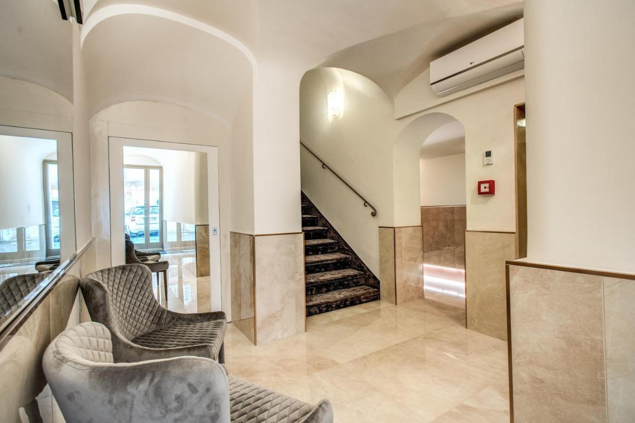Hotel San Silvestro Roma Esterno foto