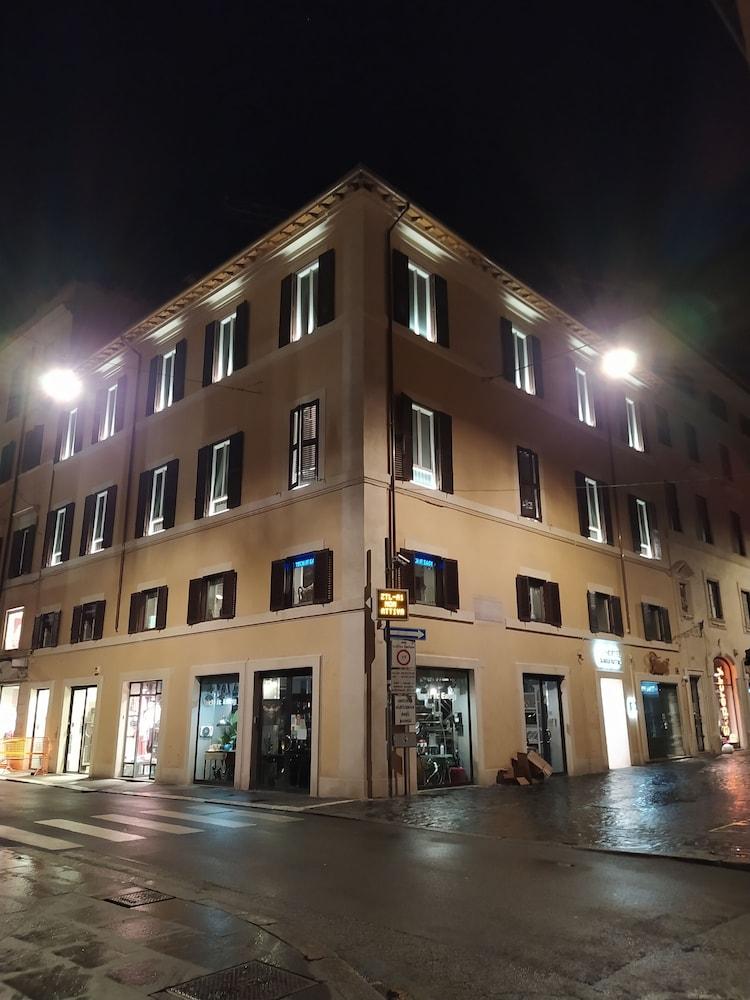 Hotel San Silvestro Roma Esterno foto