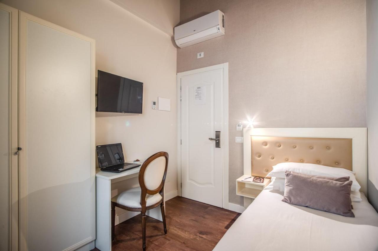 Hotel San Silvestro Roma Esterno foto