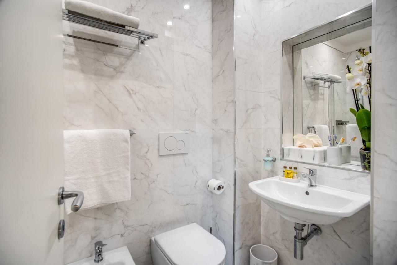 Hotel San Silvestro Roma Esterno foto