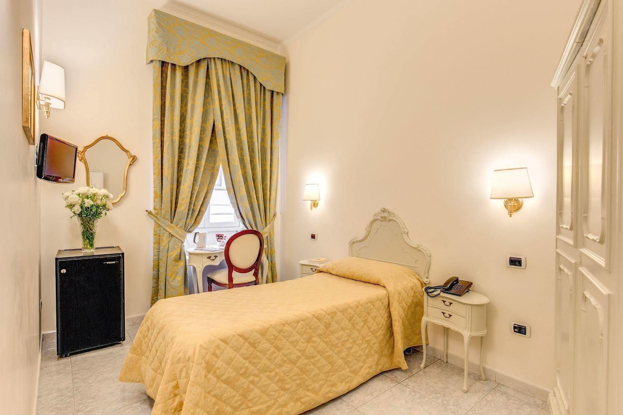 Hotel San Silvestro Roma Esterno foto
