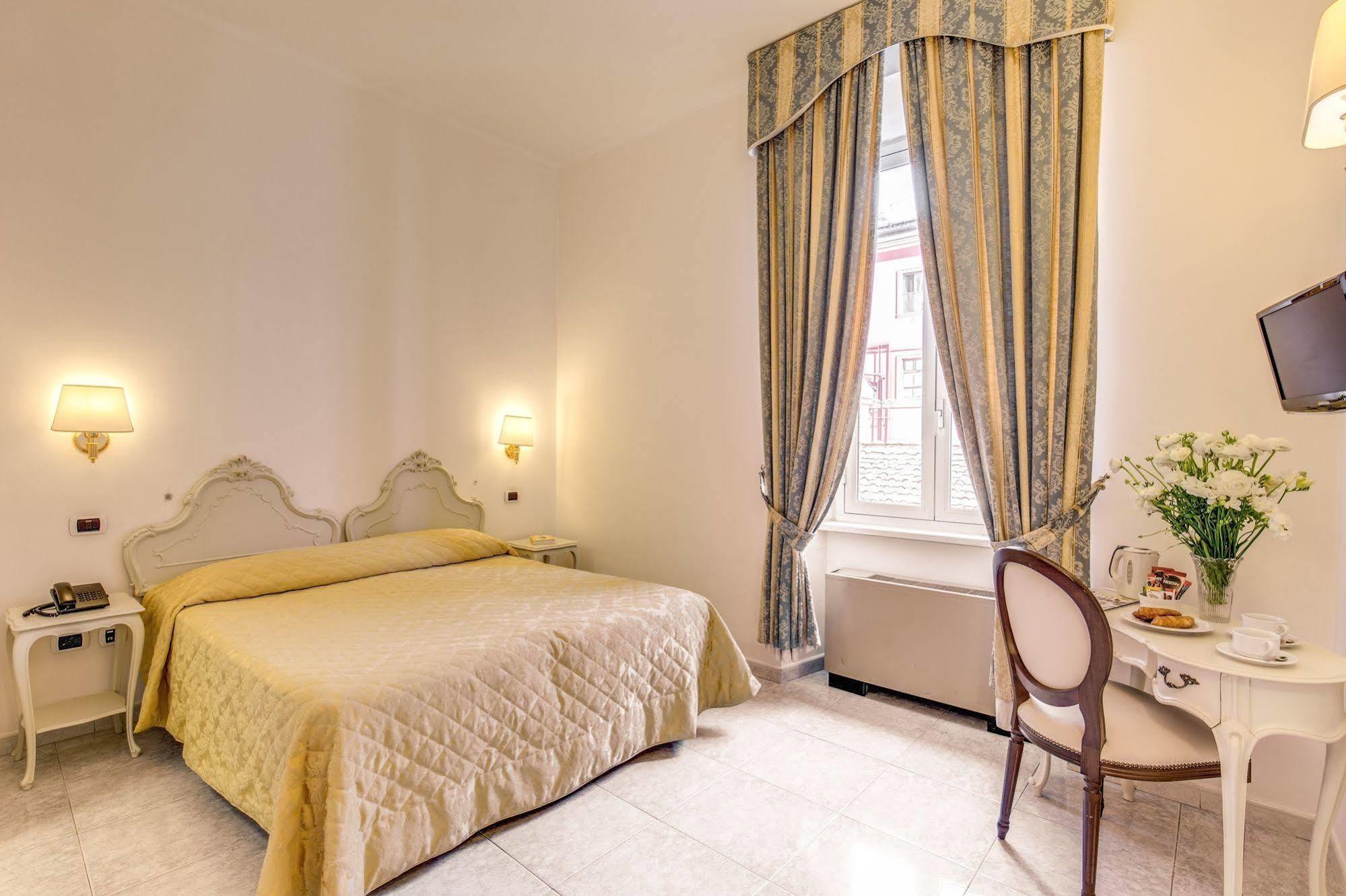 Hotel San Silvestro Roma Esterno foto